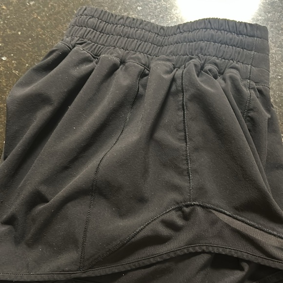 Black Lululemon size 2 for sale - Picture 4 of 4